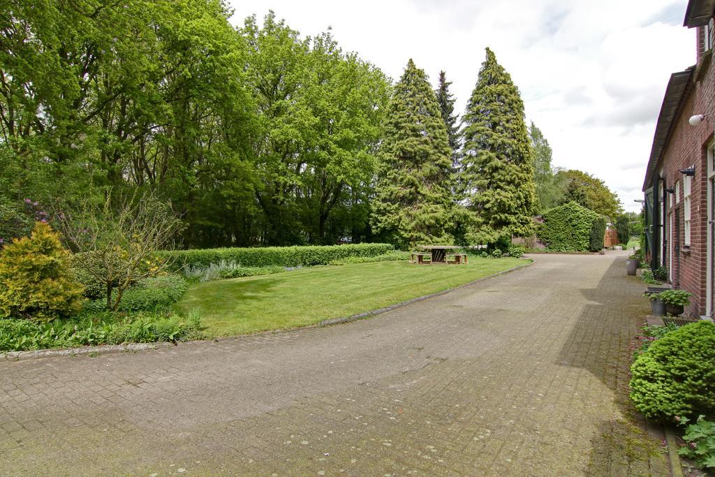 D'N Twist Bed and Breakfast Overloon Esterno foto