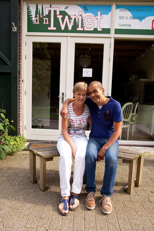 D'N Twist Bed and Breakfast Overloon Esterno foto